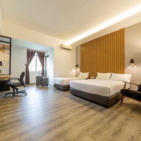 ג'והור בהרו Thy Executive Hotel מראה חיצוני תמונה