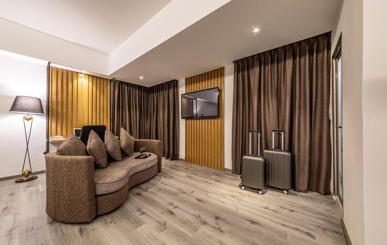 ג'והור בהרו Thy Executive Hotel מראה חיצוני תמונה