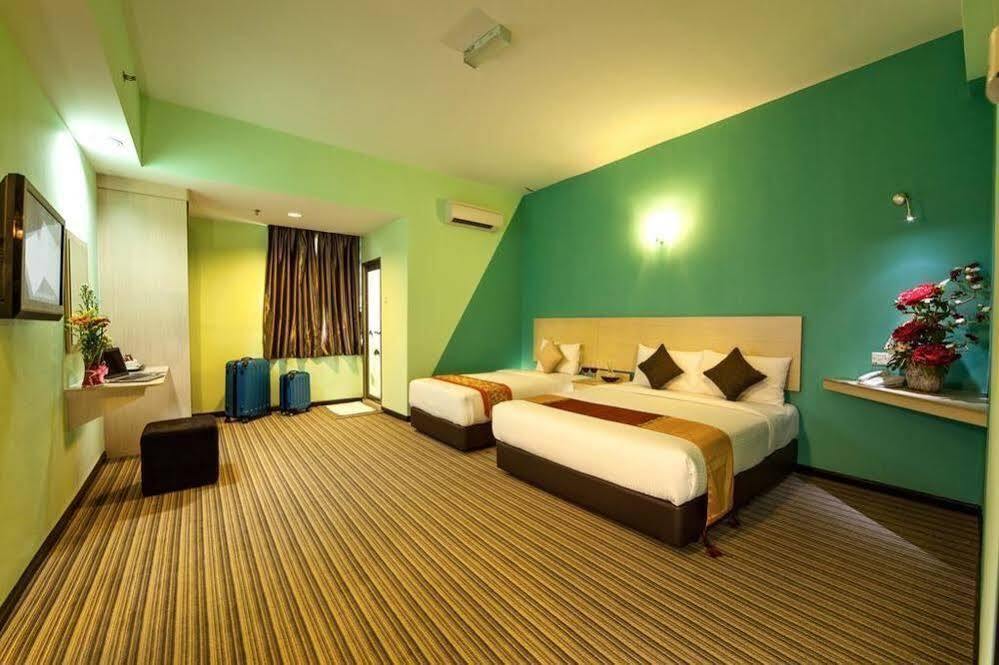 ג'והור בהרו Thy Executive Hotel מראה חיצוני תמונה